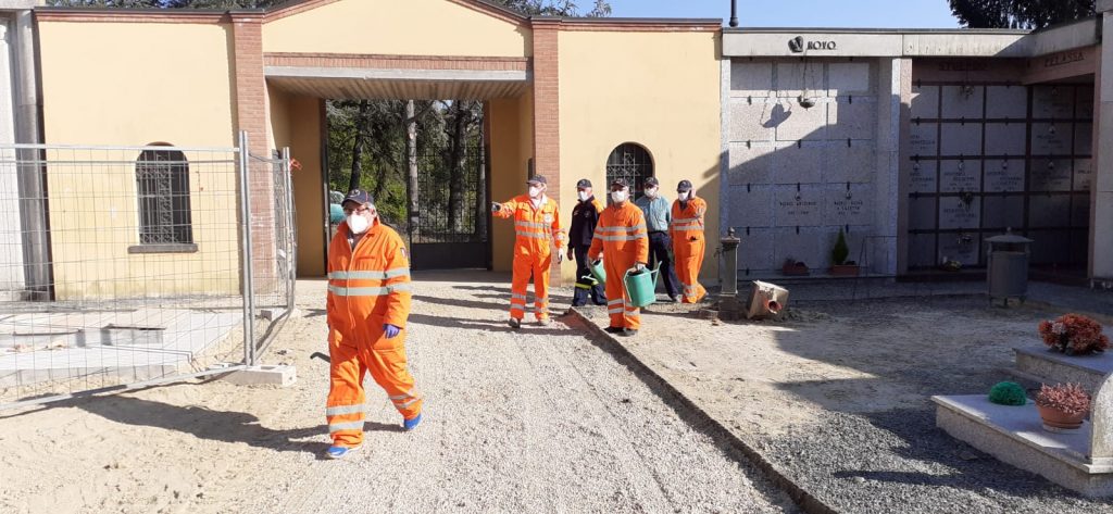 Gruppo A.I.B. di Montà nei cimiteri comunali